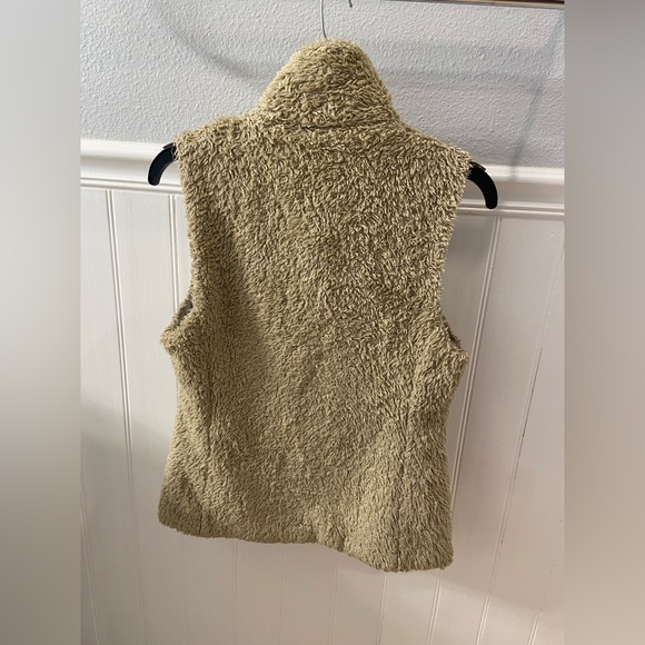 Patagonia Sherpa Vest - Picture 2 of 3